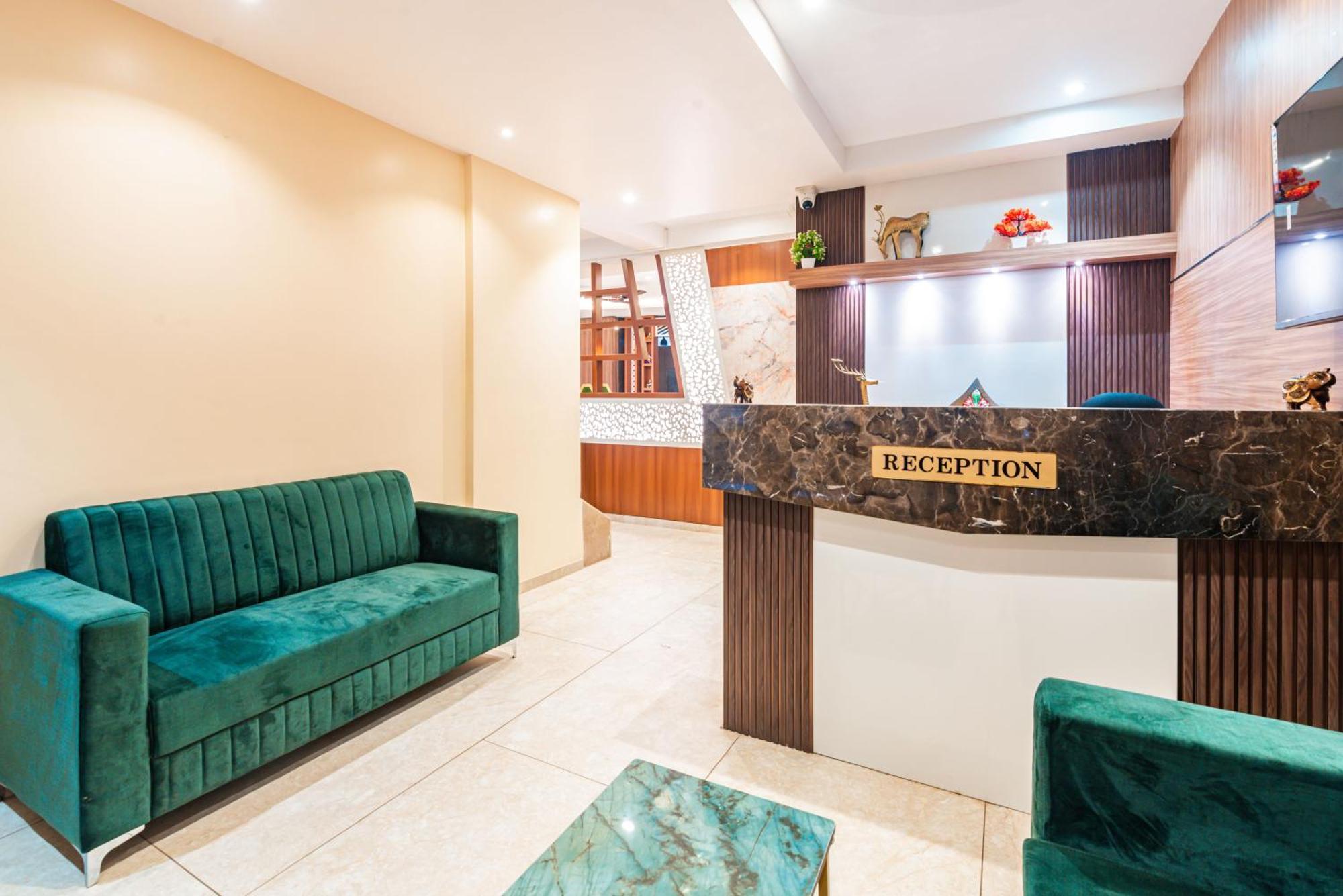Lemon Wood Suites Pune Eksteriør bilde