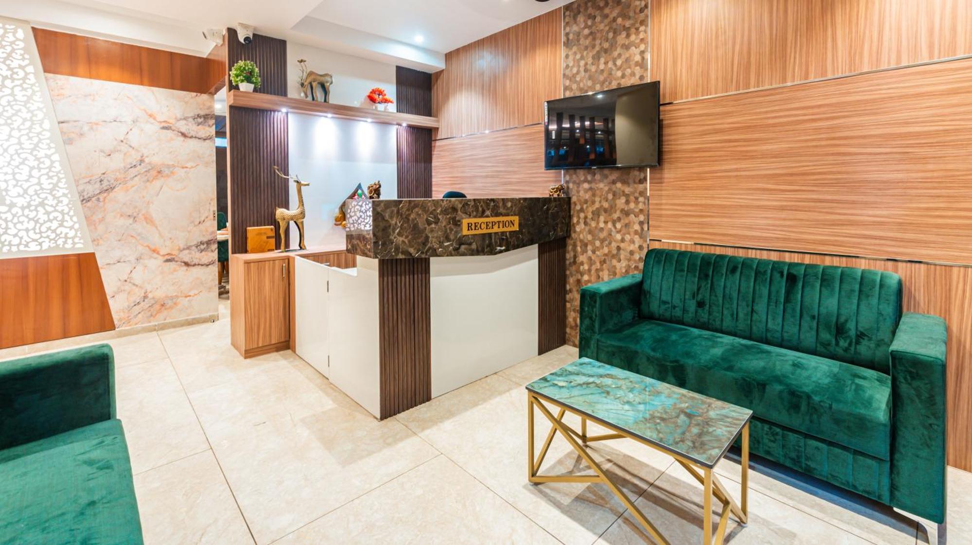 Lemon Wood Suites Pune Eksteriør bilde
