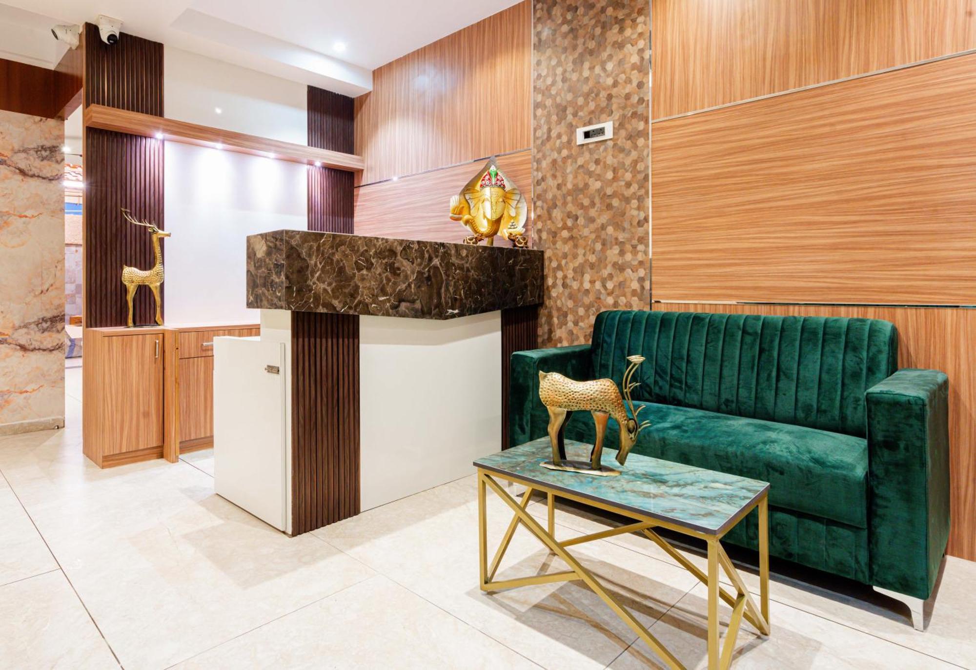 Lemon Wood Suites Pune Eksteriør bilde