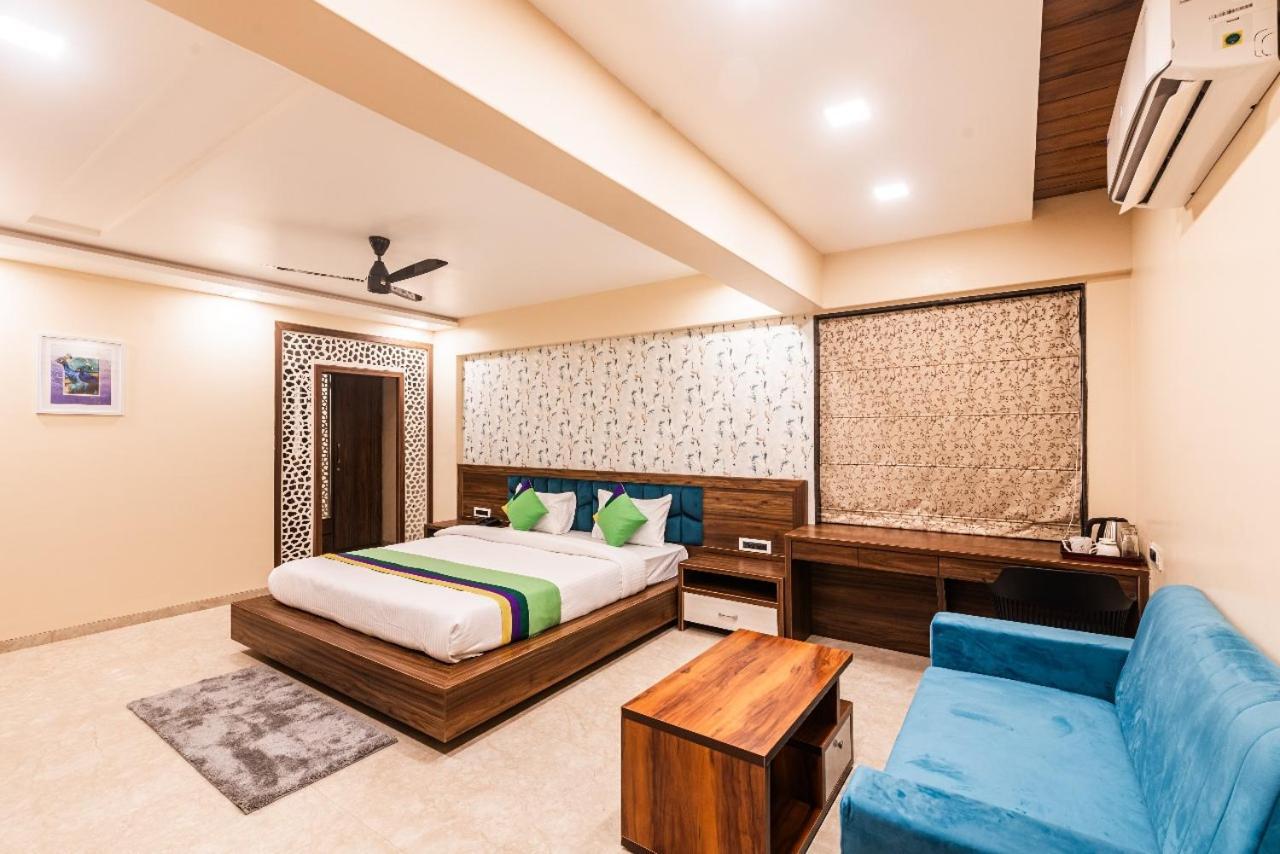 Lemon Wood Suites Pune Eksteriør bilde