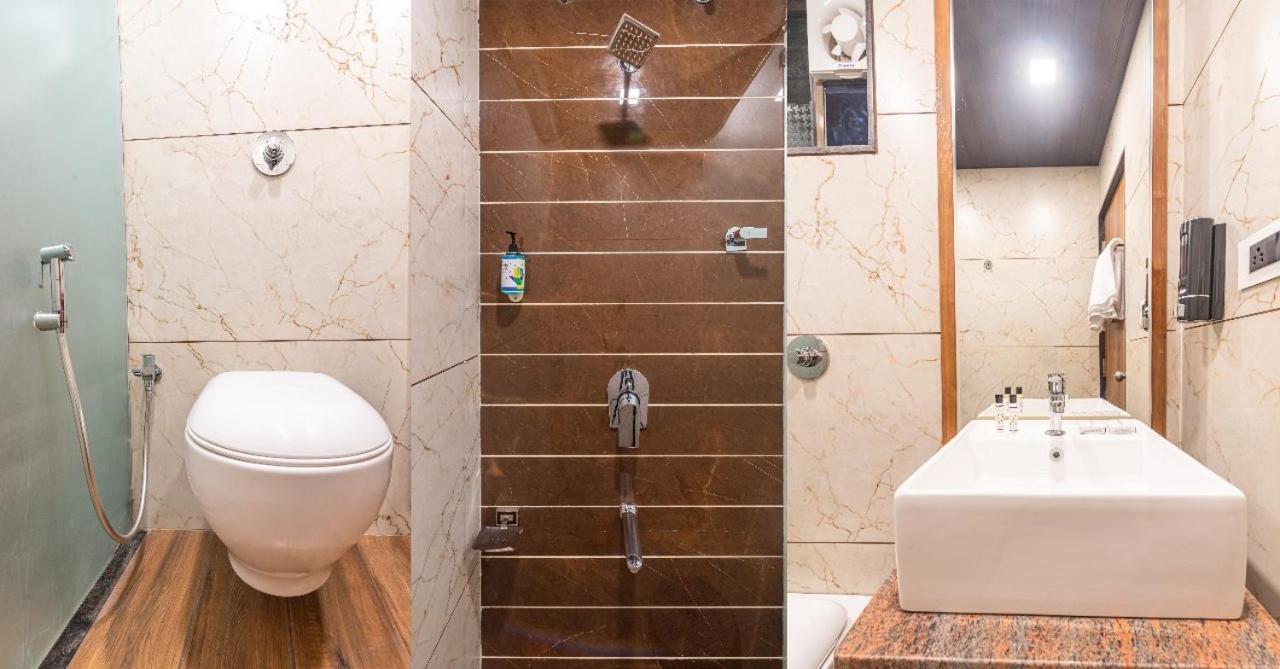 Lemon Wood Suites Pune Eksteriør bilde