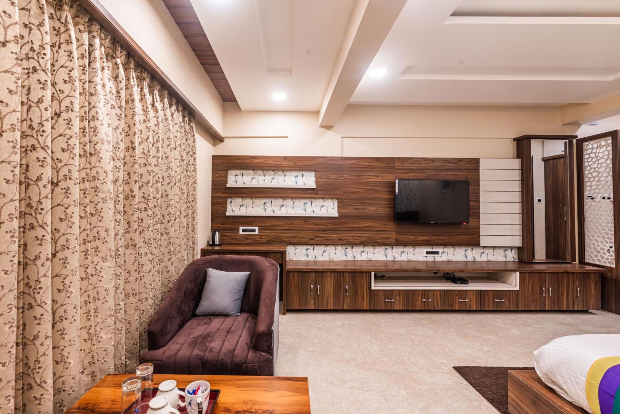 Lemon Wood Suites Pune Eksteriør bilde